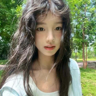 哈啰,我叫朵莉丝